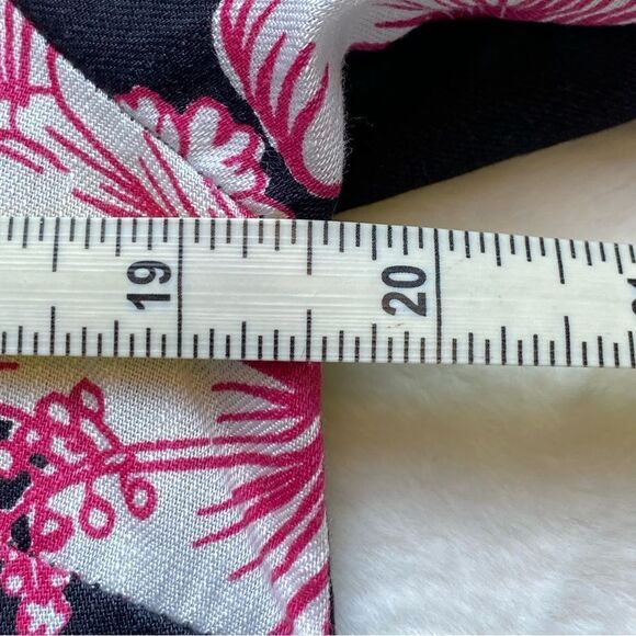 Soft Surroundings Button Down Black with Pink White Floral Design Blouse Size PM - Picture 6 of 8